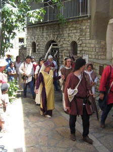 Middeleeuwse processie in Ste. Enimie